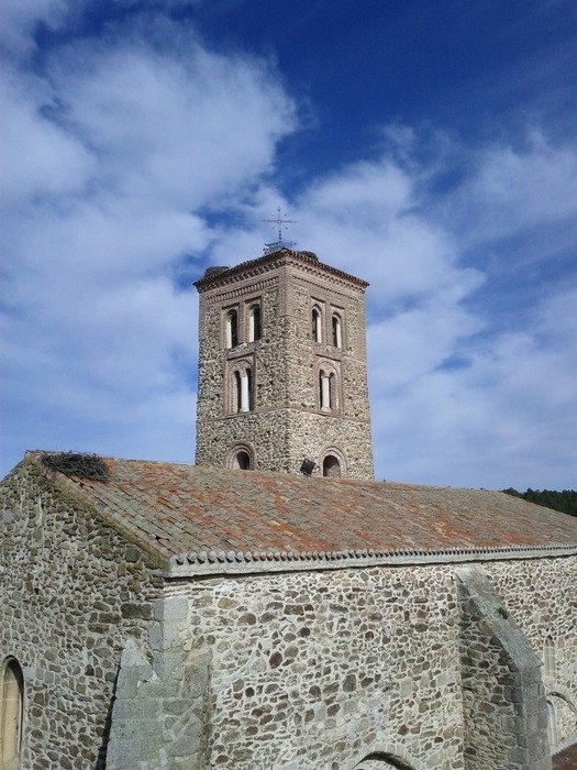 stone church in buitrago