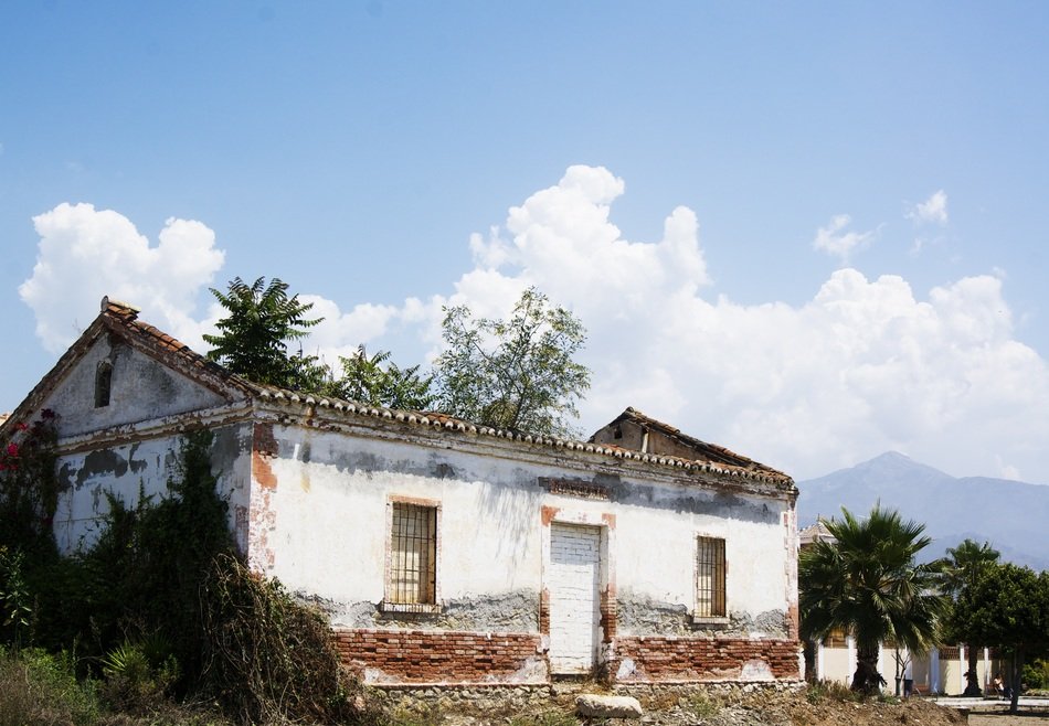 abandoned house in Nerja