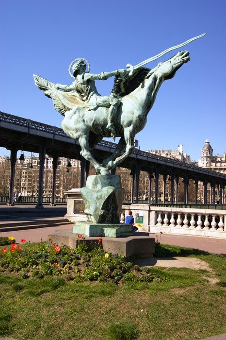 equestrian statue of Paris