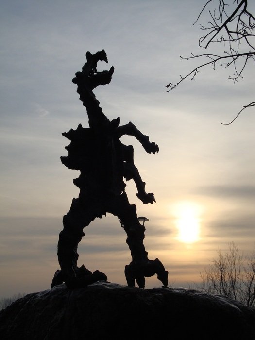wawel dragon tourism