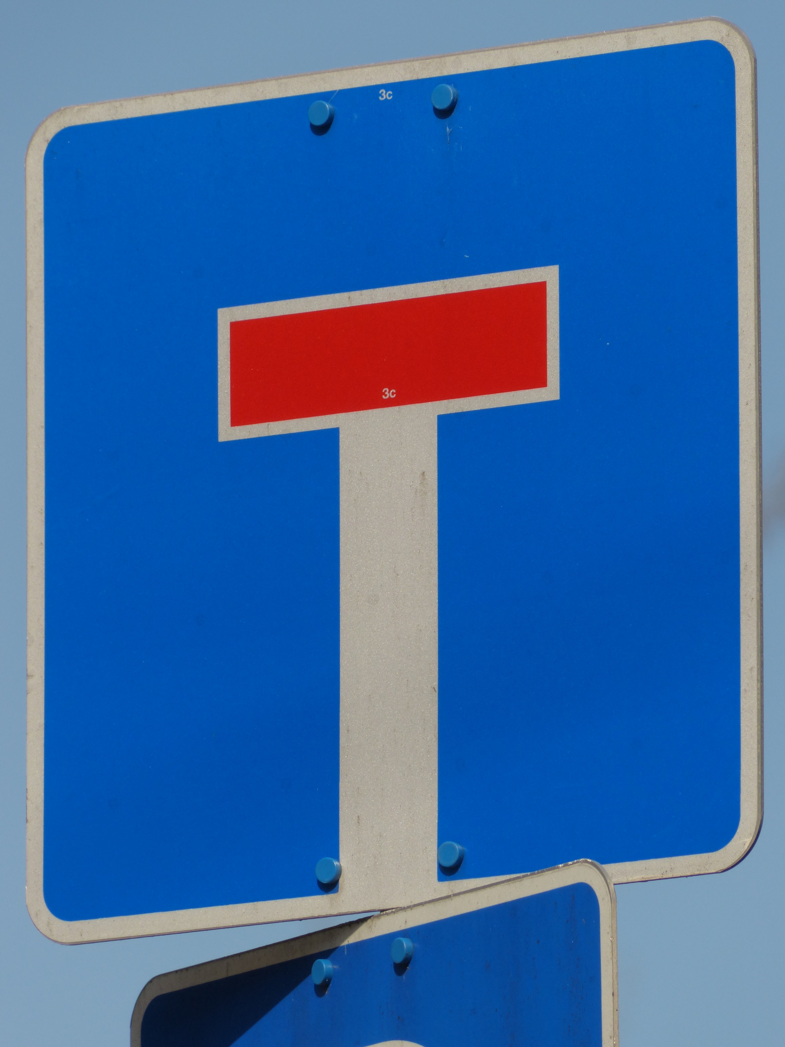 Dead End Road Sign Free Image