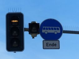 traffic lights bus buses pave