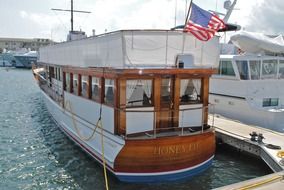 picture of the honeyfitz presidential yacht