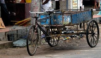 rusty bike with trunk in india