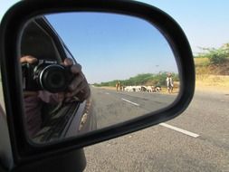 Picture of rear view mirror