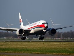 boeing 777 on the rise