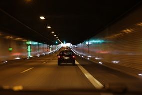 Picture of the cars in tunnel