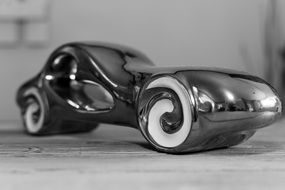 still car statuette drawing