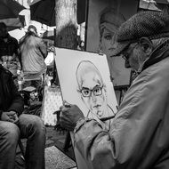 artist on the street of paris