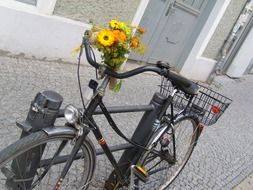 bike with a bright yellow bouquet