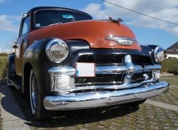 Bottom view of a retro pickup truck