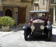 rolls royce old car