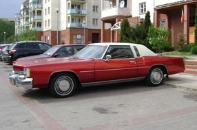 toronado red auto