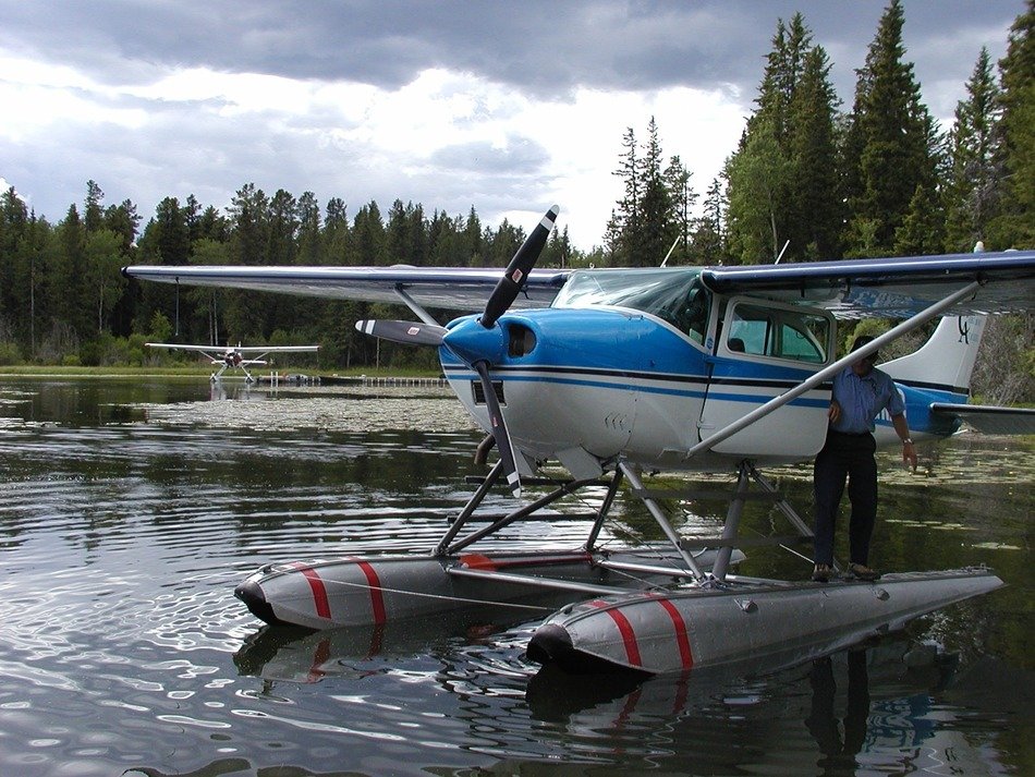 Float plane on lake scene free image download