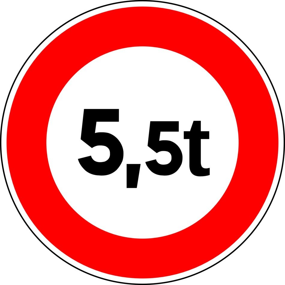 prohibitive traffic sign of 5.5 tons of overload