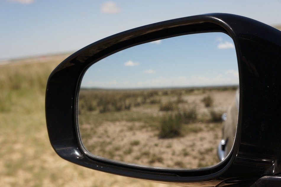 look in the mirror of a car