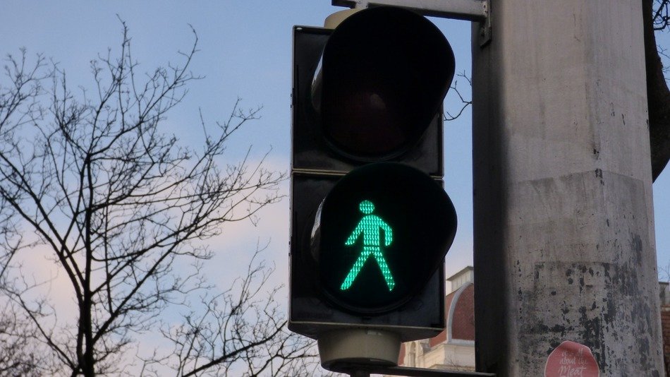 green signal for pedestrians
