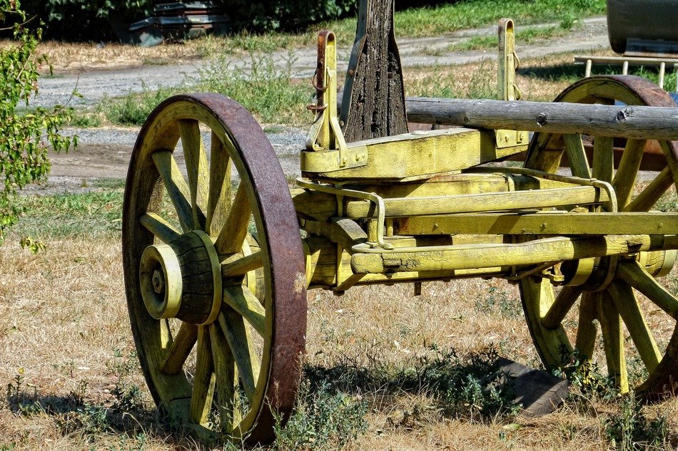 Picture of the wooden axle trailer