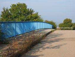 bridge crossing