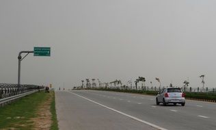 expressway yamuna in india