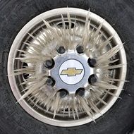 Chevrolet logo on the steering wheel