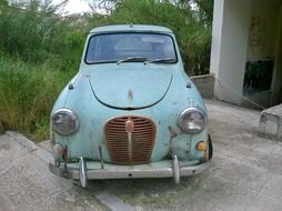 rusted abandoned car