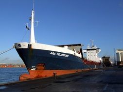 ara felixstowe ship