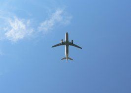 airliner aircraft bottom start sky plane