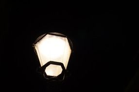 light streetlamp