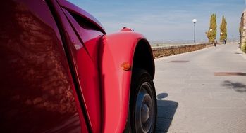 wing retro car