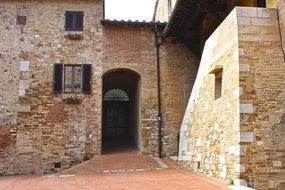 stone alley in Italy