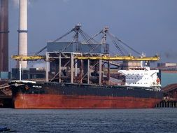 belisland ship on the water