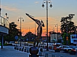 luczniczka nova statue