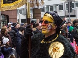 street carnival move face art