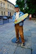 old man with scateboard