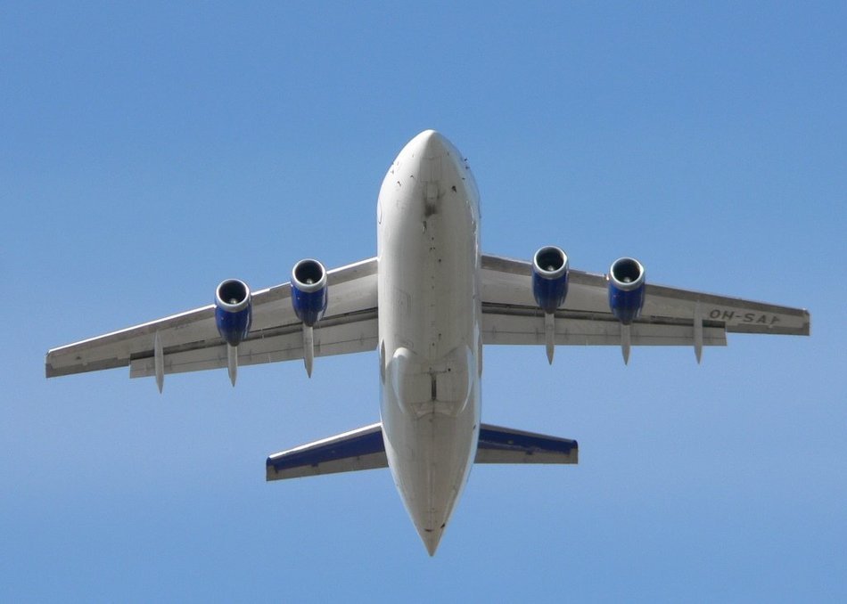 airlcraft in a flight