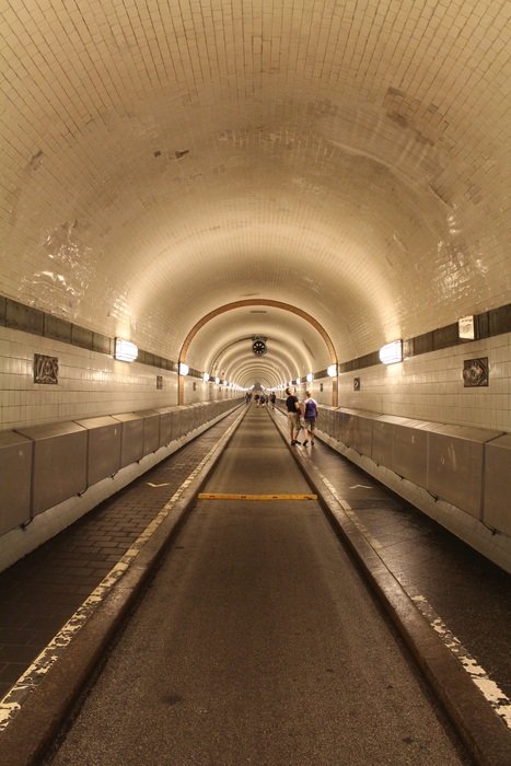 tunnel in hamburg