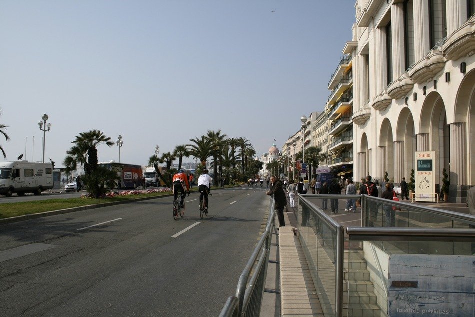 panoramic view of the coastal highway on the french riviera