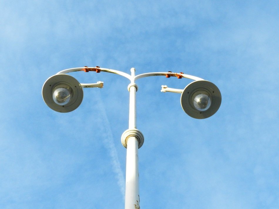 bottom view of the street lamp