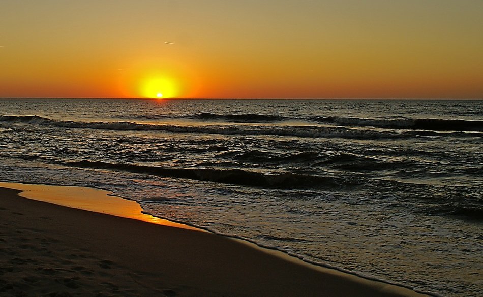 amazing sunset silhouettes