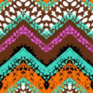 Multicolor hand drawn pattern zigzag N12