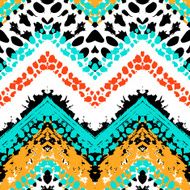 Multicolor hand drawn pattern zigzag N13