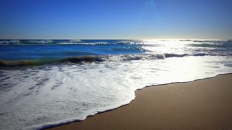 White wave seashore horizon