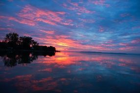 pink-blue sunset over the ocean