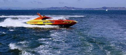 speed ocean boat