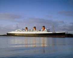 queen mary, cruise ship on sea at harbor