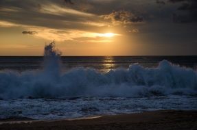 ocean waves at dusk