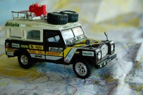 land rover car toy