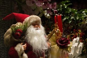 santa claus statue with presents