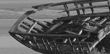 wreck boat